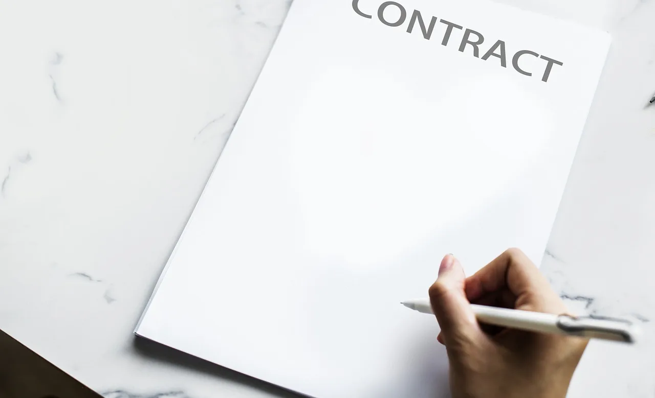 contract, consultation, pen, ballpoint pen, signature, paper, agreement, business, concept, contract law, company, arrangement, conclusion, business deal, trade, act, pact, file, document, documents, form, contract, contract, contract, contract, contract. Lines of credit: terms to review before signing