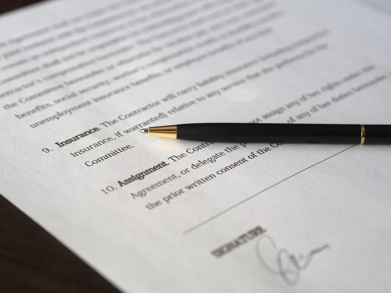 business, signature, contract, document, deal, paperwork, hand, ready, to write, ok, contract, contract, contract, contract, contract, paperwork. Quebec's French loan documents, what a bilingual borrower must check before signing