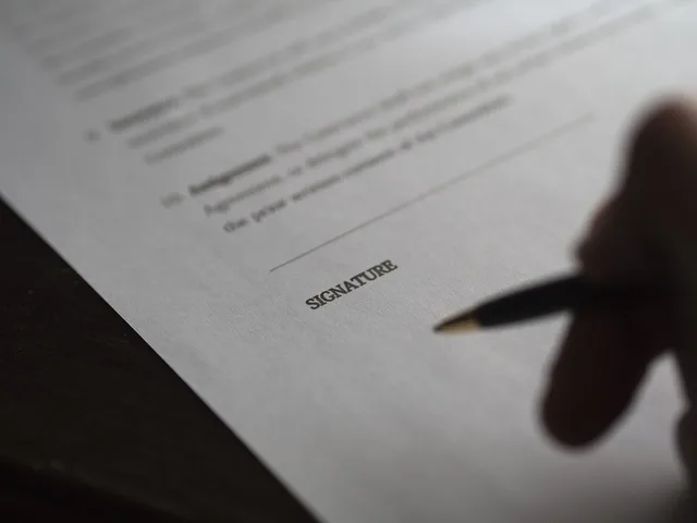 business, signature, contract, deal, paperwork, hand, ready, to write, ok, signature, signature, signature, signature, signature, contract, contract, paperwork. SBA loans mistakes, and the fixes that hold